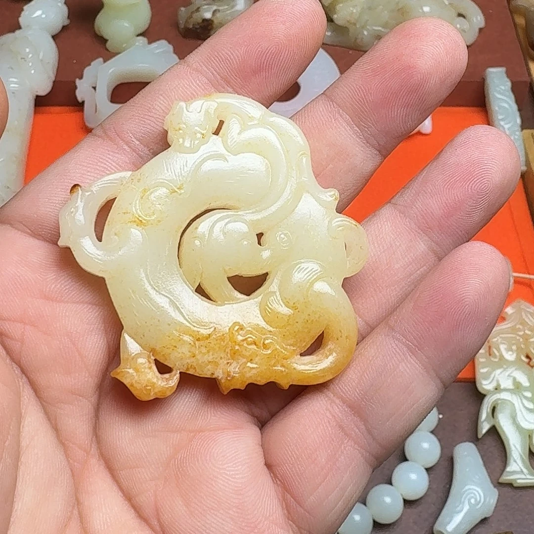 令***传和田玉（糖玉）未镶嵌挂件