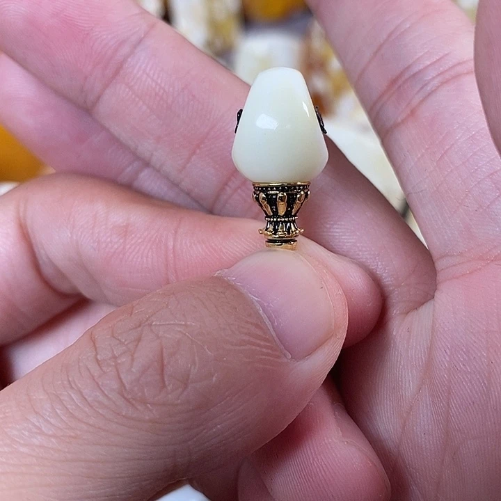 琥珀未镶嵌裸石我