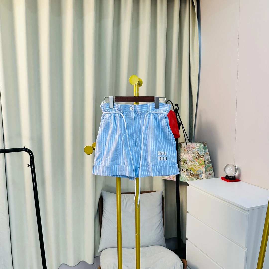 99新 MIU MIU/缪缪 蓝色条纹logo短裤 40码