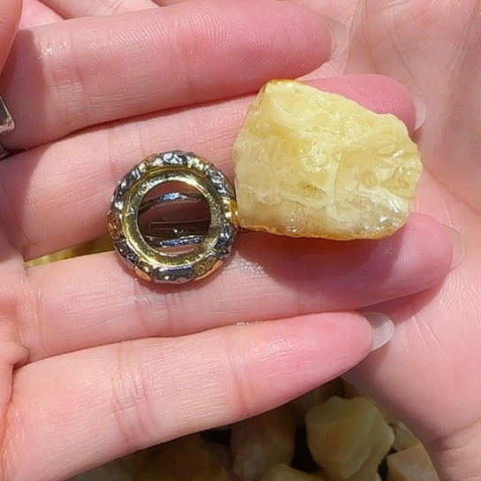 定制琥珀未镶嵌苹*蜜蜡