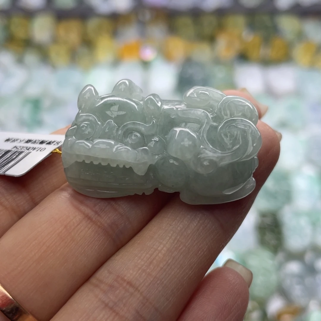 颈饰未镶嵌翡翠貔貅