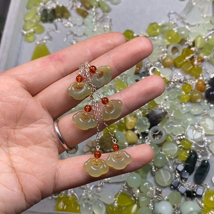 蛇纹石玉未镶嵌挂件耳饰耳环项链