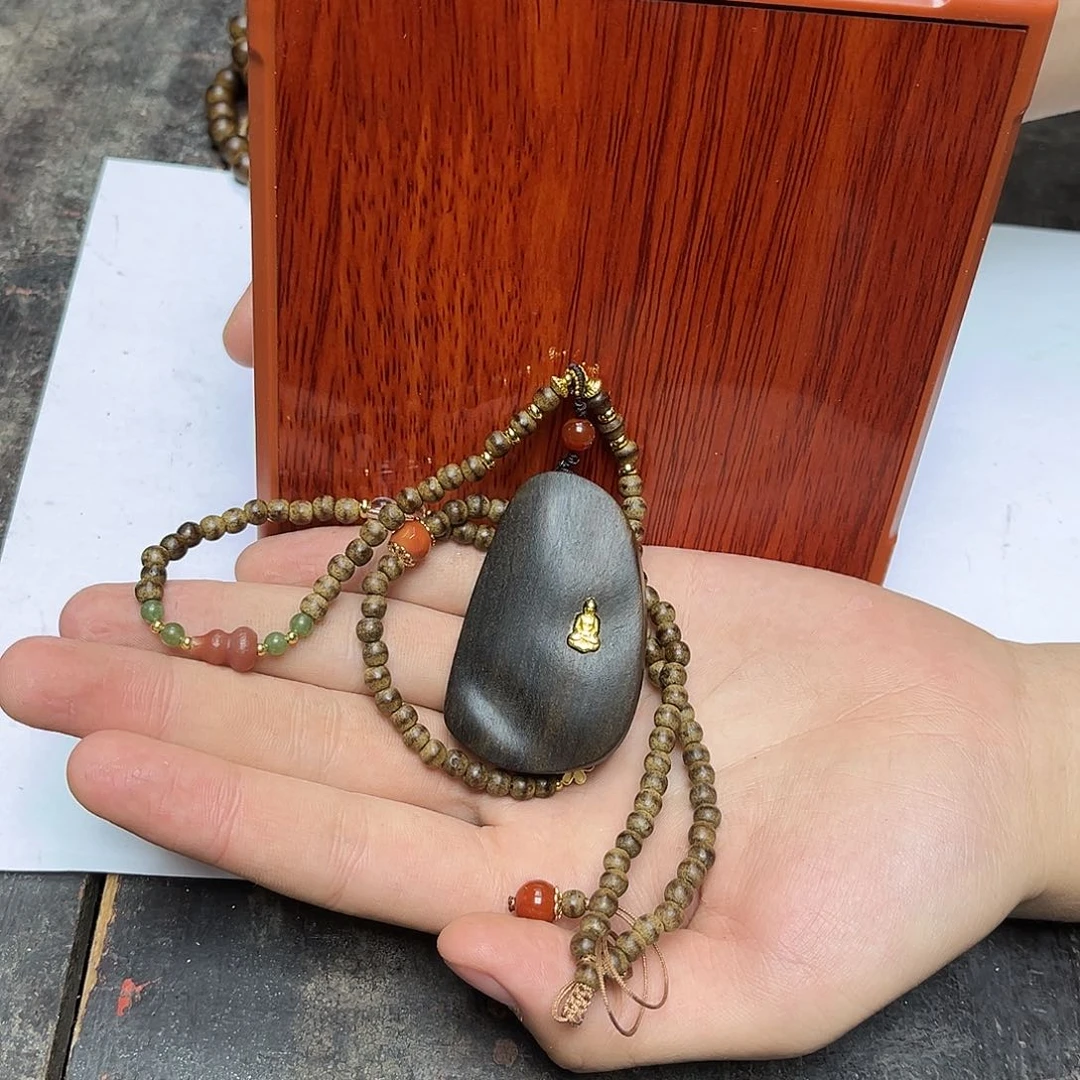 大叶紫檀（黑酸枝木类）