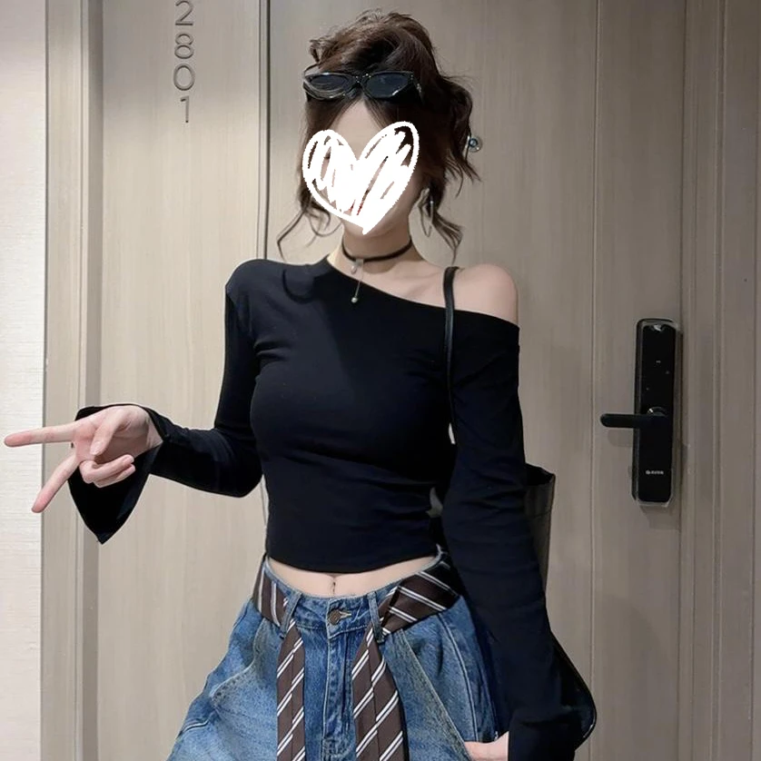 2025早秋新款韩版设计感辣妹斜肩开叉长袖T恤女修身显瘦打底衫潮