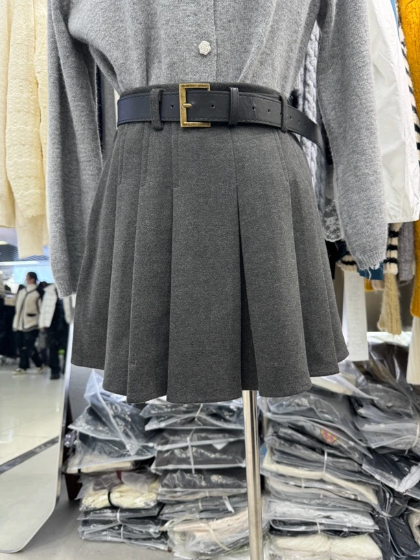 不一样的百褶裙巨显瘦