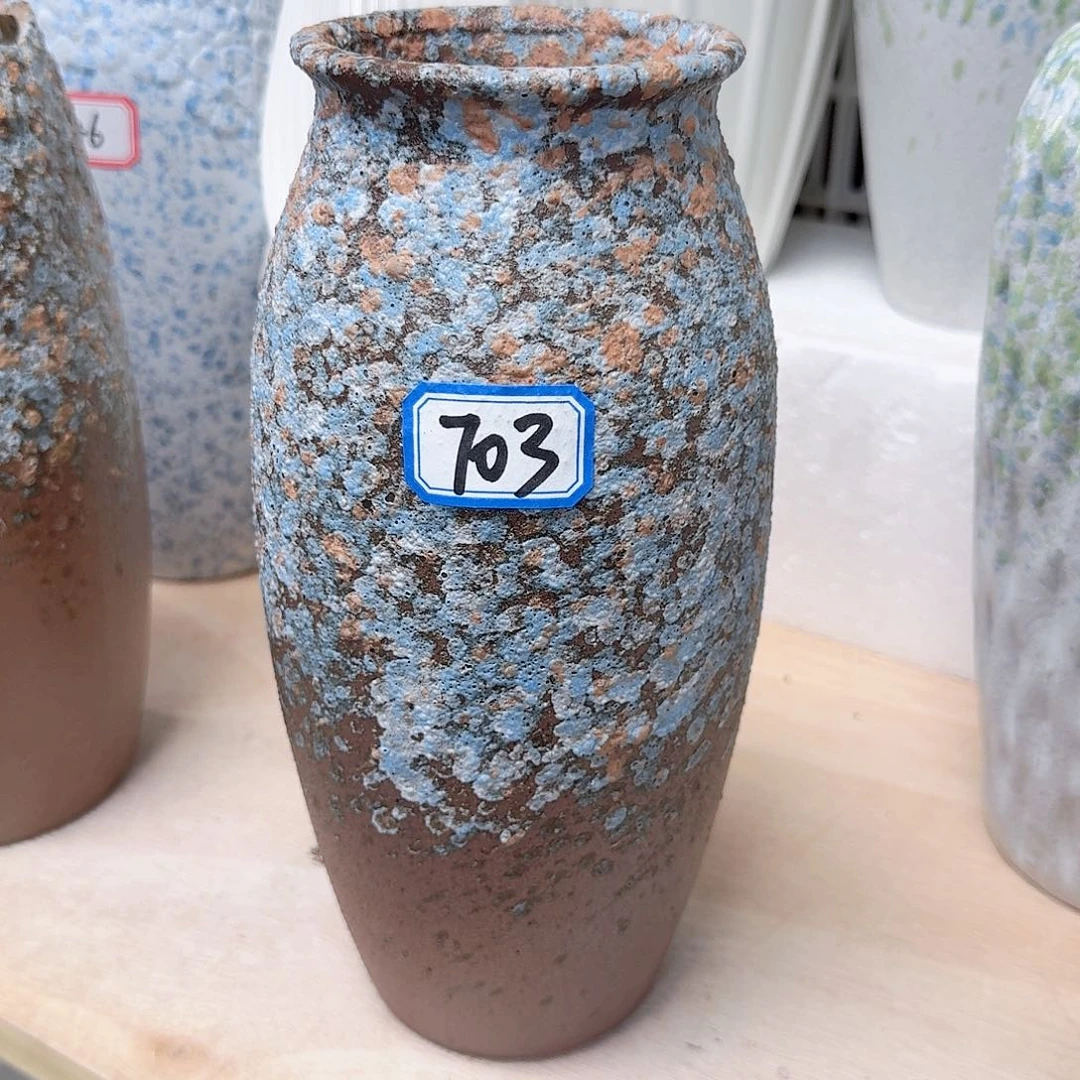 703号陶瓷花瓶25厘米一个