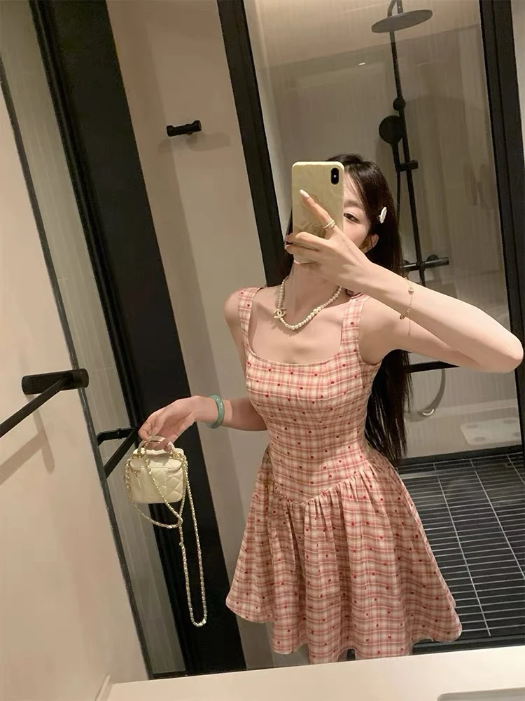 韩系连衣裙女夏甜美俏皮少女感格纹A字