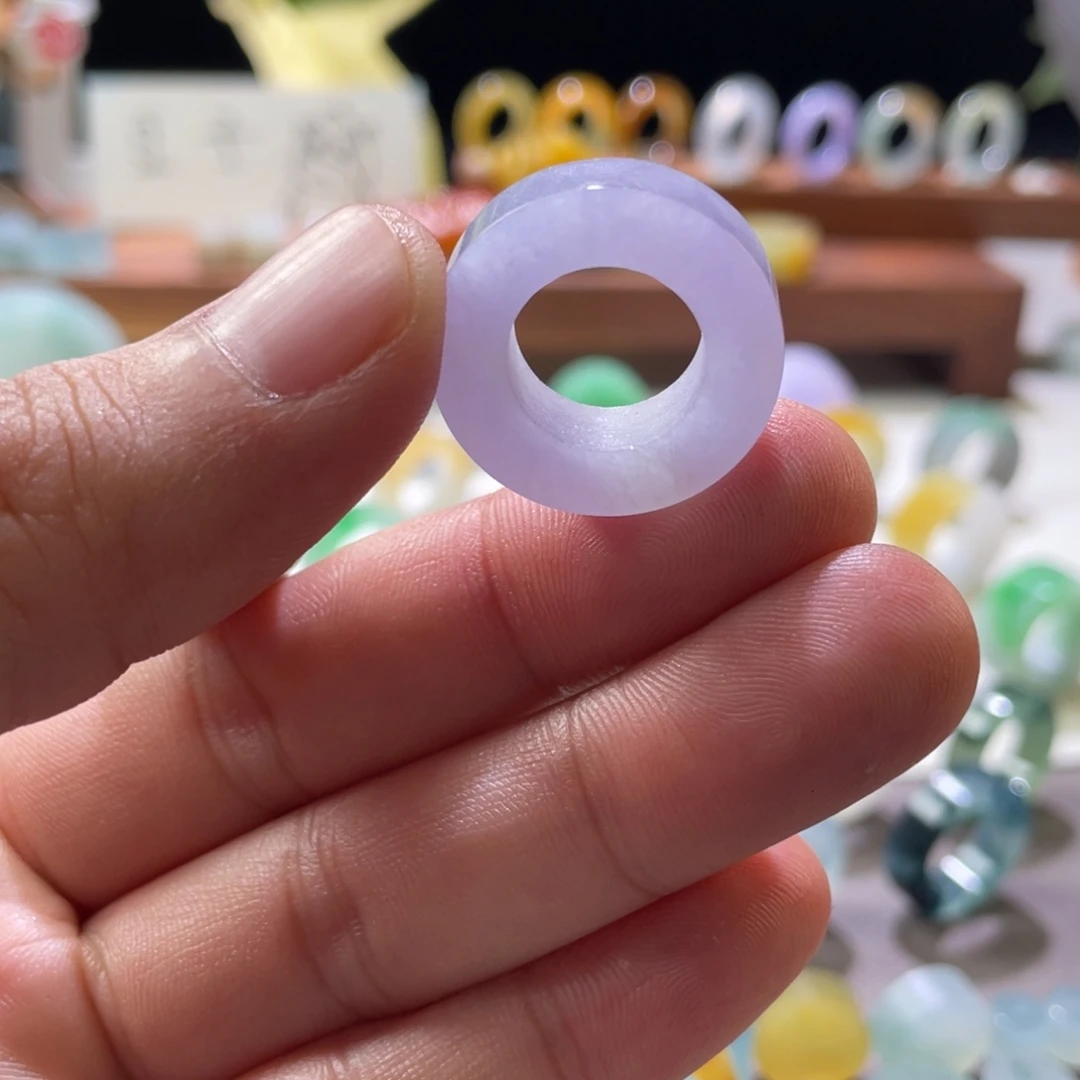 不***猪定制翡翠未镶嵌翡翠