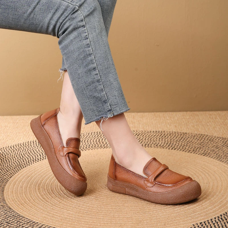 真皮复古中老年妈妈鞋软皮软底防滑女单鞋平底豆豆鞋休闲百搭女鞋