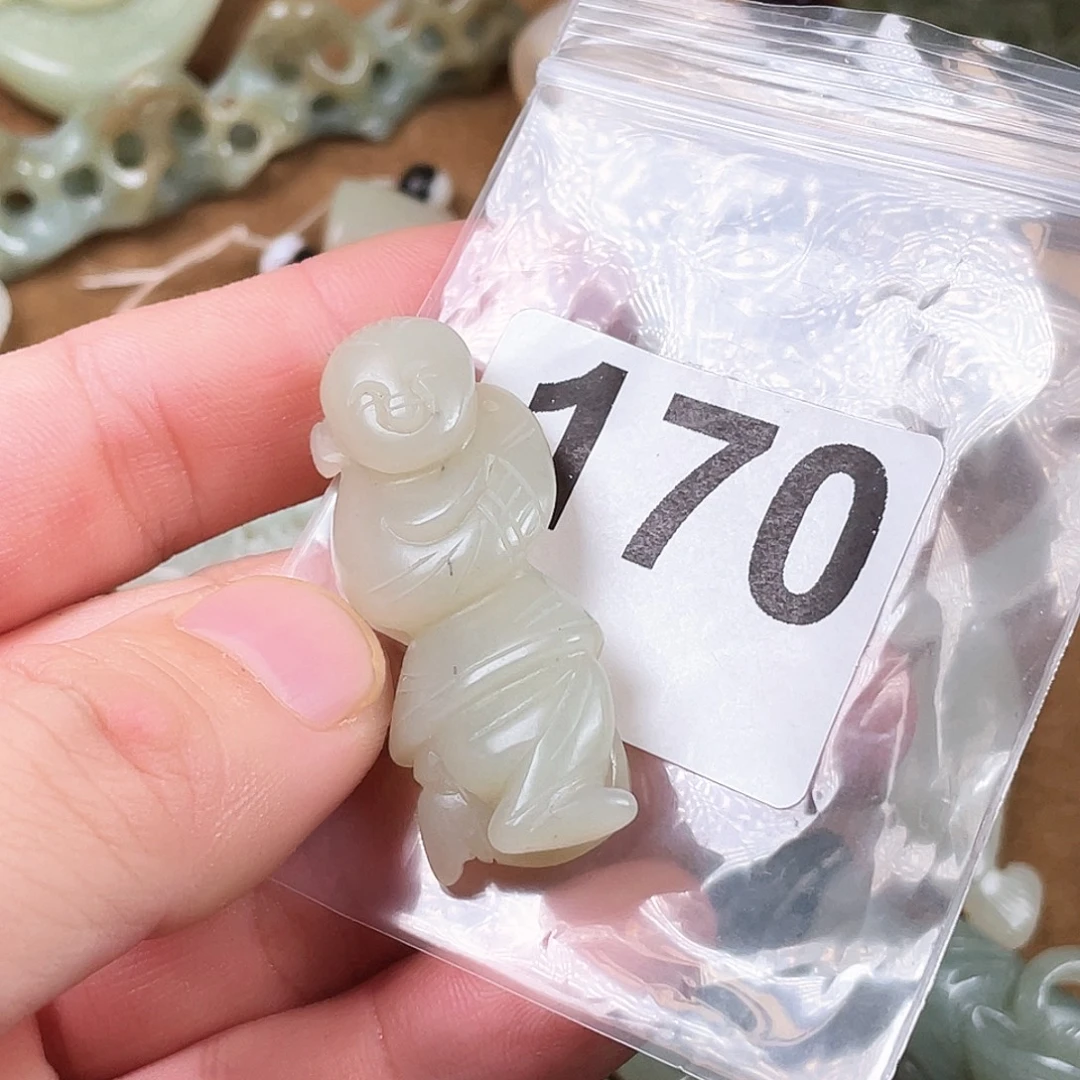 和田玉（糖玉）未镶嵌颈饰