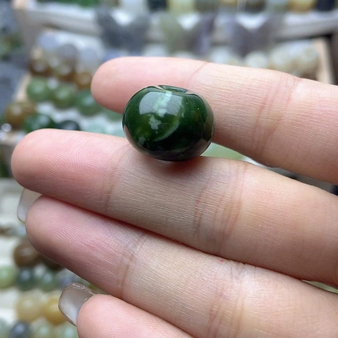 和田玉未镶嵌颈饰福利1 微瑕 不退不换