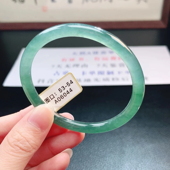 翡翠未镶嵌手镯翡翠手镯38