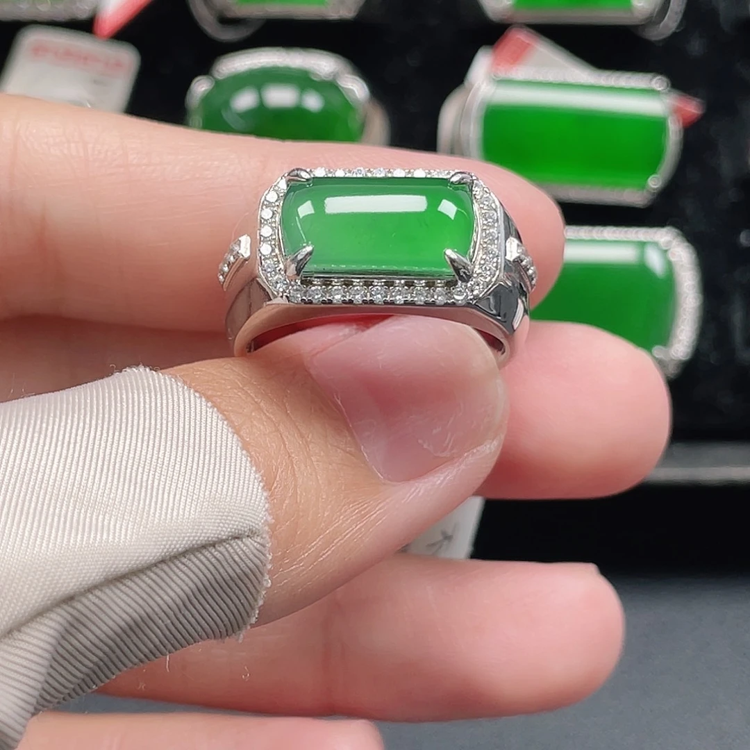 翡翠银S925镶嵌戒指天然A货翡翠没运费险3666