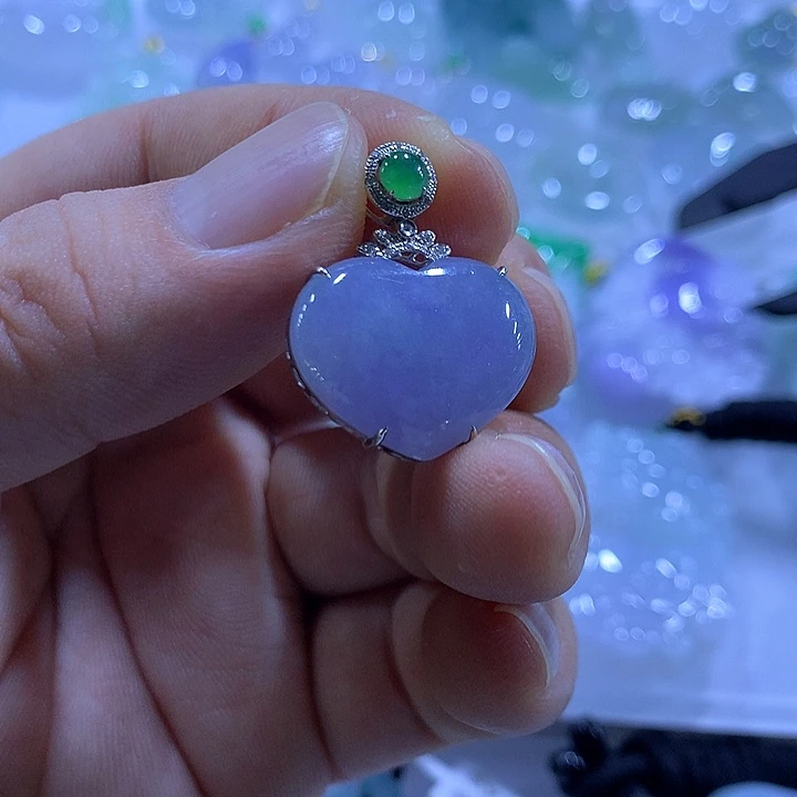 翡翠18K金镶嵌颈饰天然翡翠A货吊坠