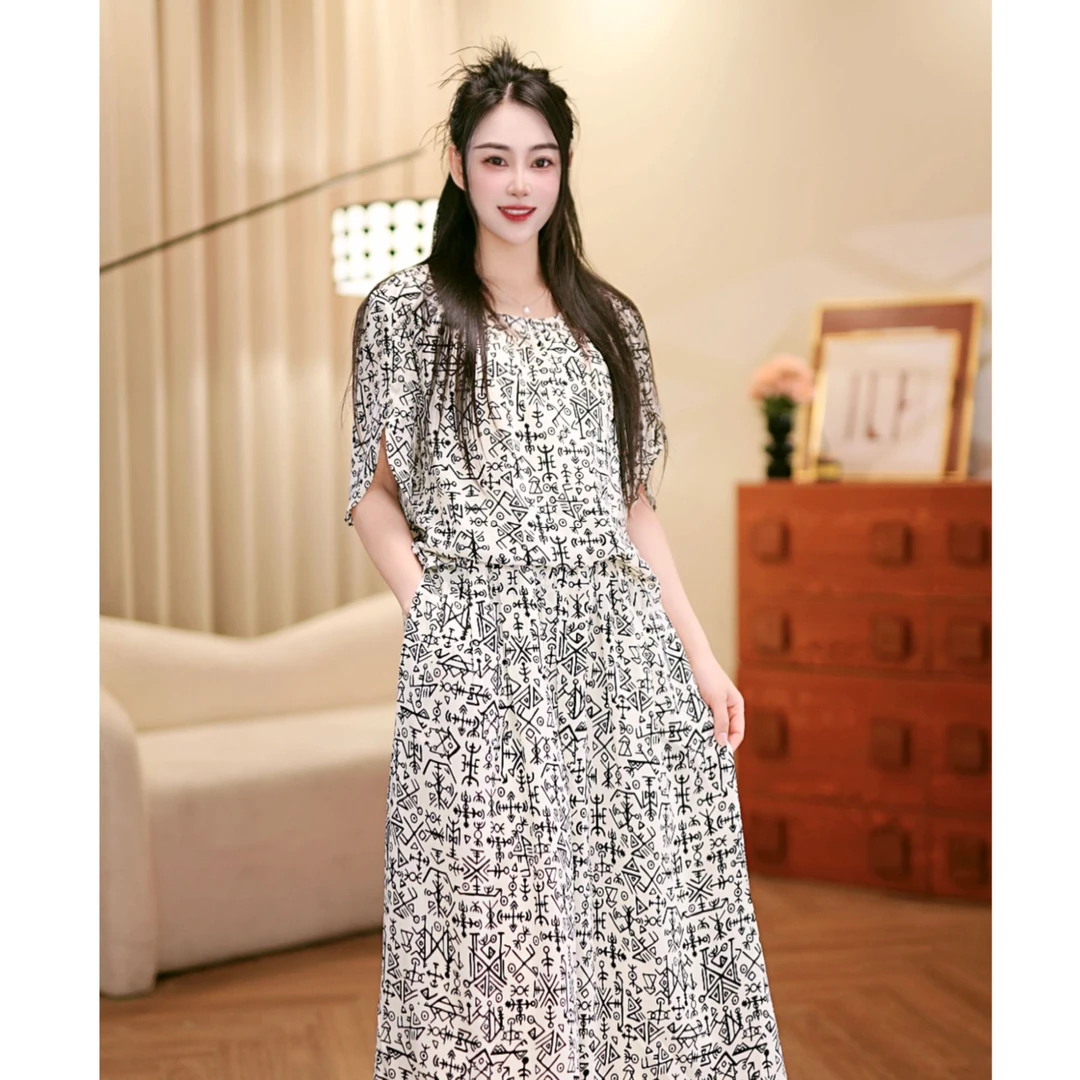 【琴琴专属】爆款夏季新款度假高腰高级刺绣气质收腰显瘦连衣裙
