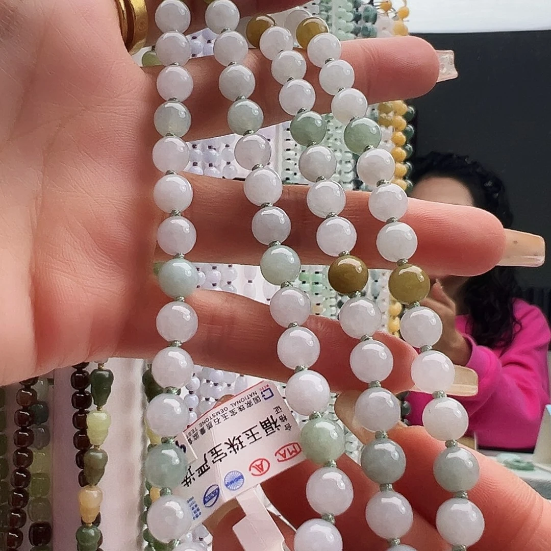 J***3翡翠未镶嵌颈饰60厘米