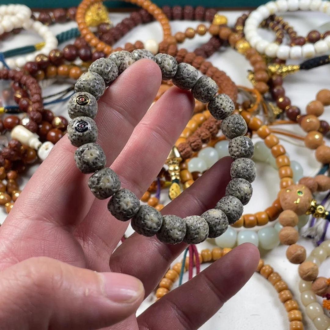 星月菩提吊坠。。。。。。。。。。