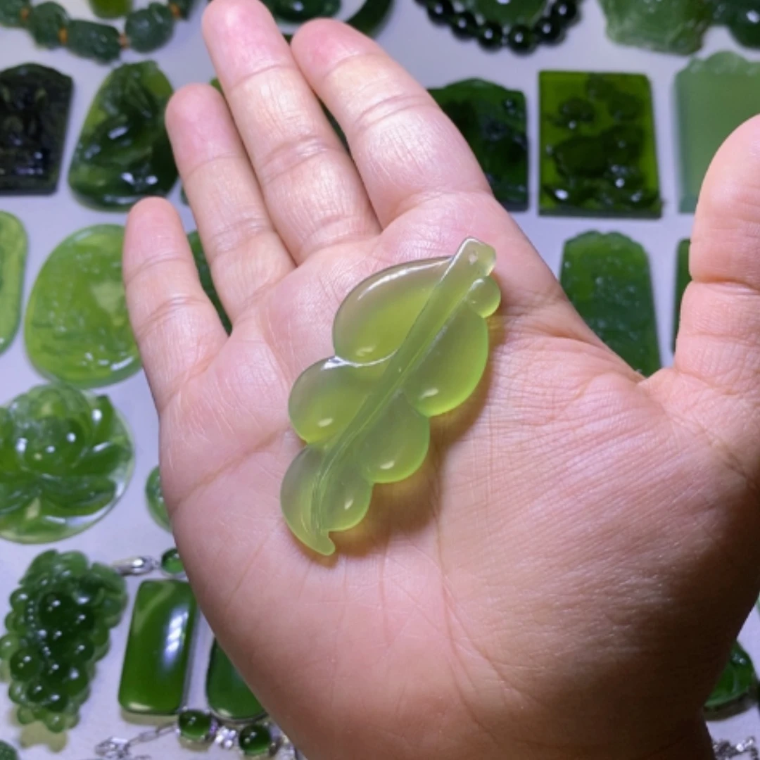 【闪购商品】未镶嵌蛇纹石玉颈饰