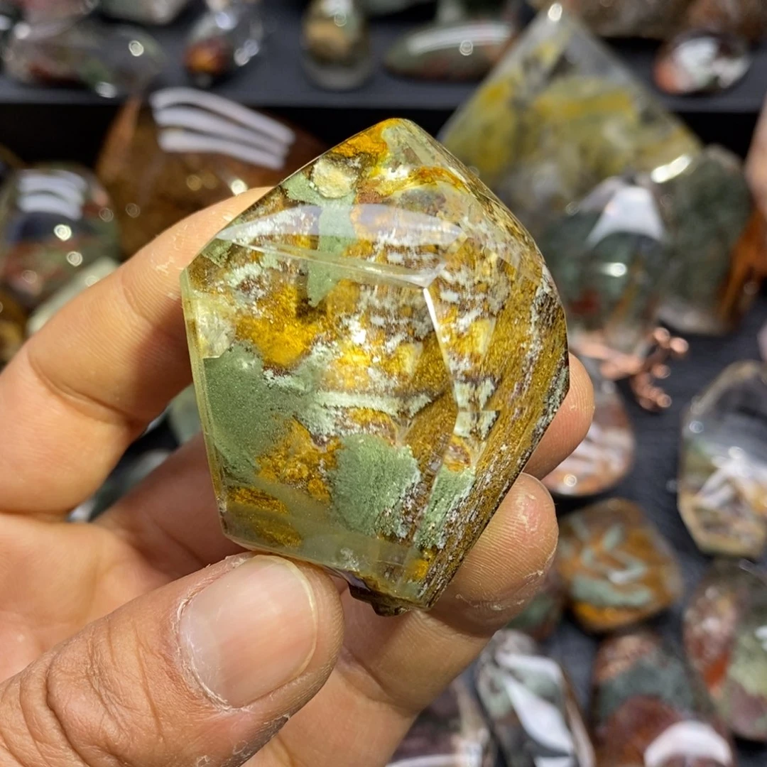 未镶嵌水晶珠宝半成品