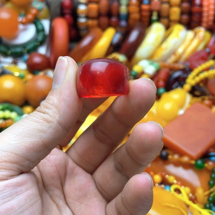 树脂制品159号红色指环18圈