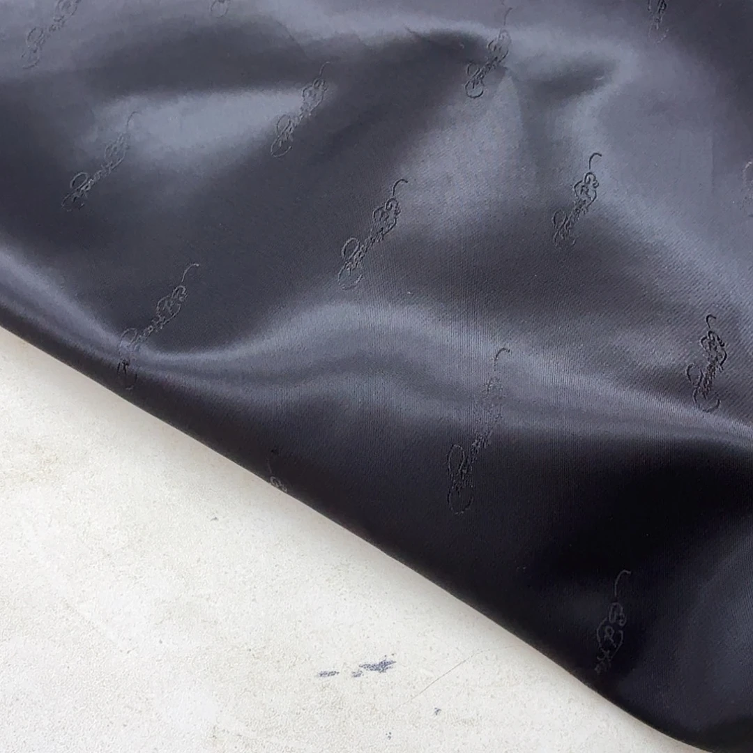 混纺黑色提花半棉里子2米