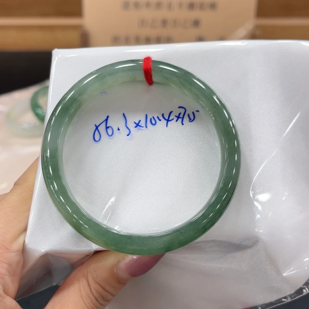 未镶嵌手镯翡翠翡翠