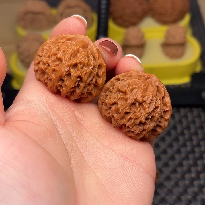 不***意吊坠文玩核桃37宫灯狮子头