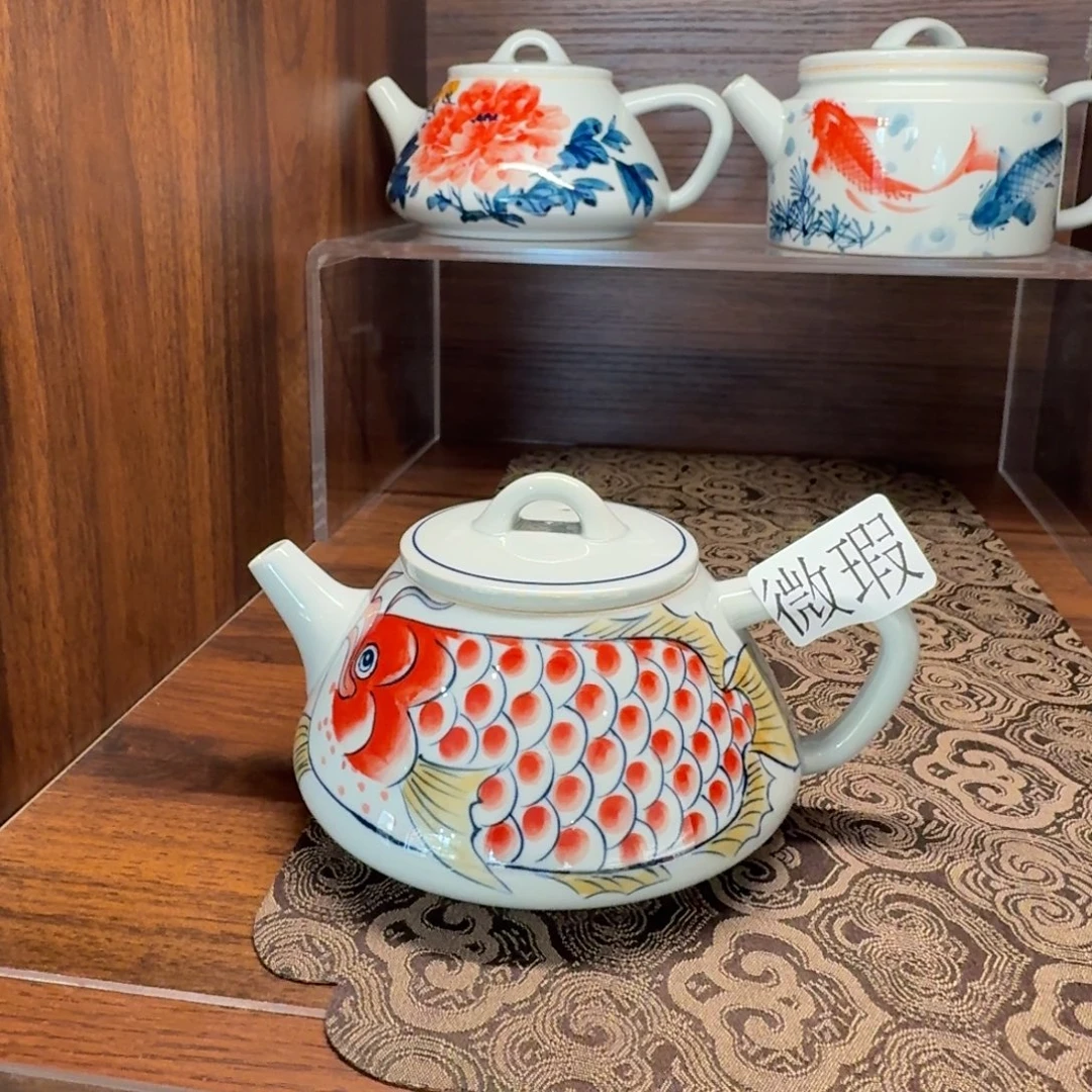 釉下手绘茶具微瑕