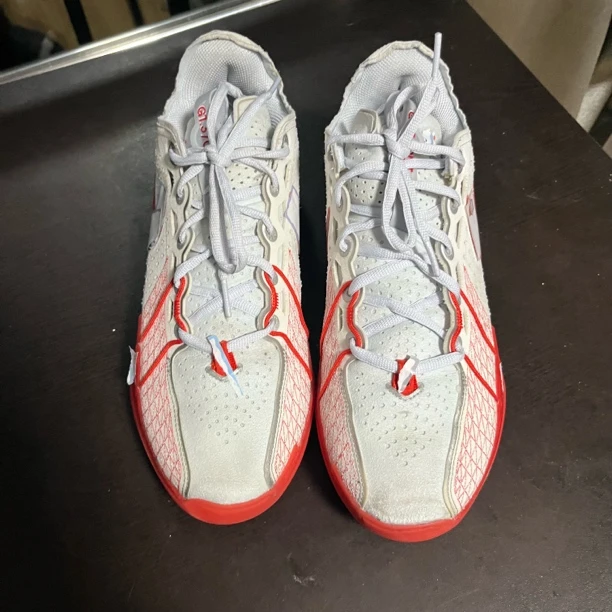 cut3白红 43码无原盒 成色新