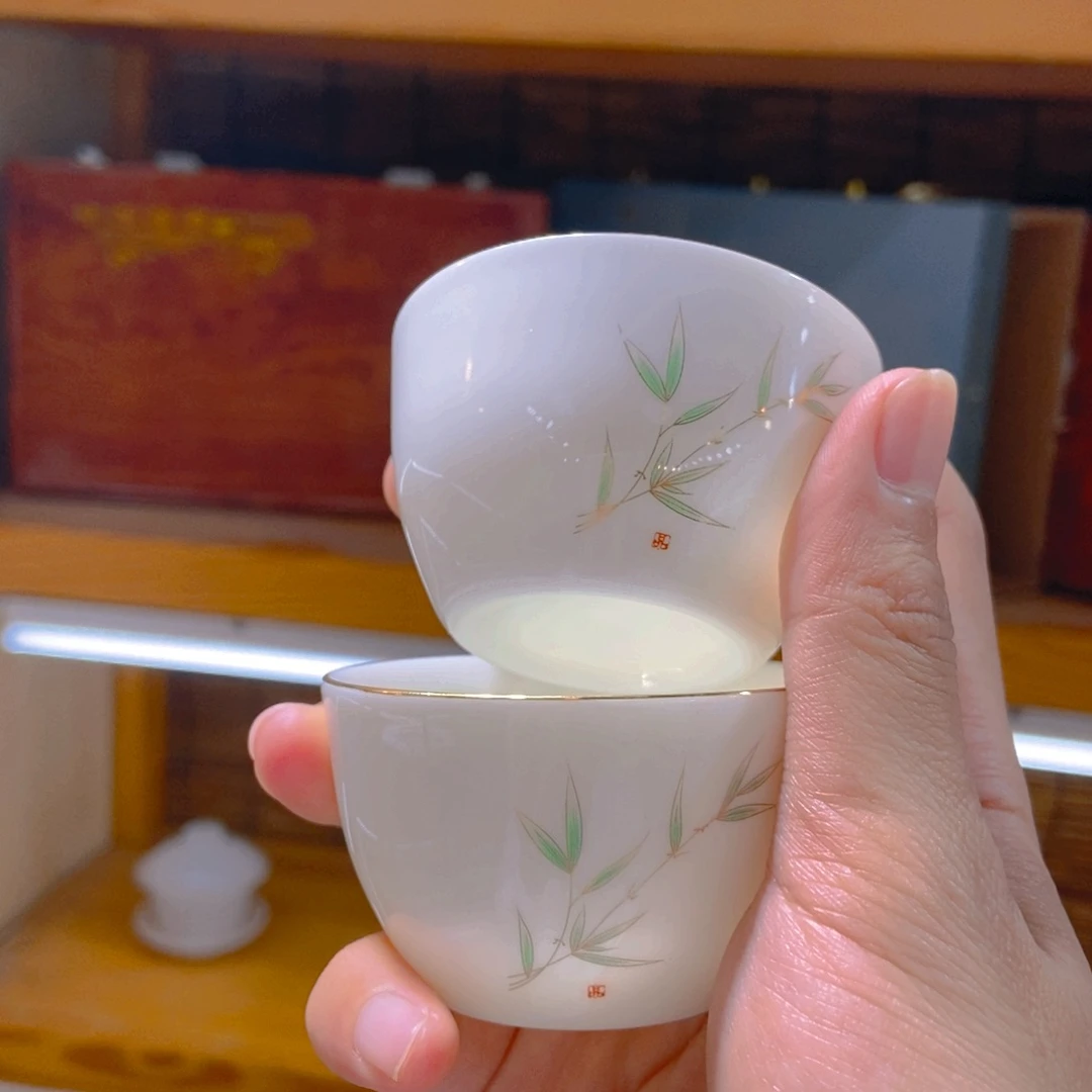 我们也在开会的啊哈啊我