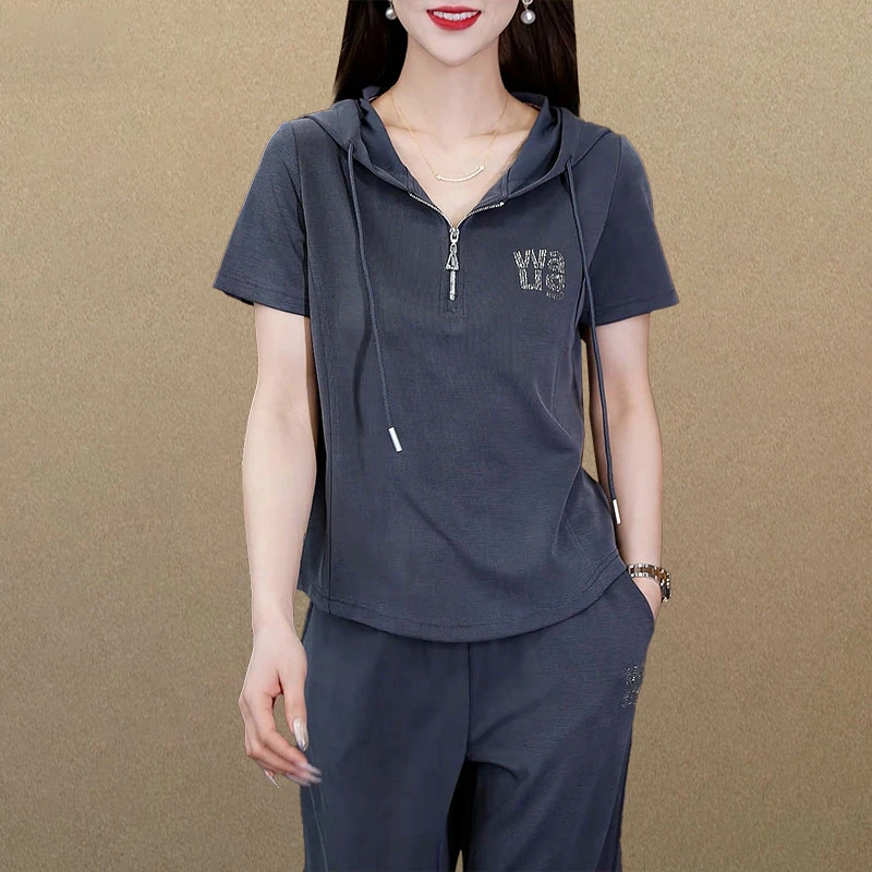 【品牌】休闲运动套装女2025夏季新款半开衫连帽短袖气质薄款两件套