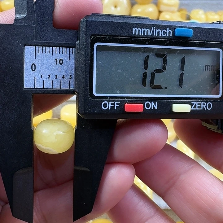 蜜蜡未镶嵌裸石20