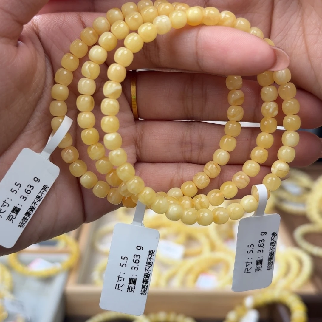 琥珀未镶嵌裸石多样性发其一