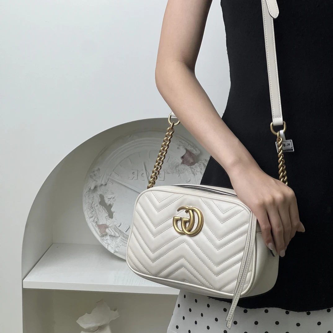 99新 GUCCI/古驰 Gucci marmont相机中号白金/99新/优选