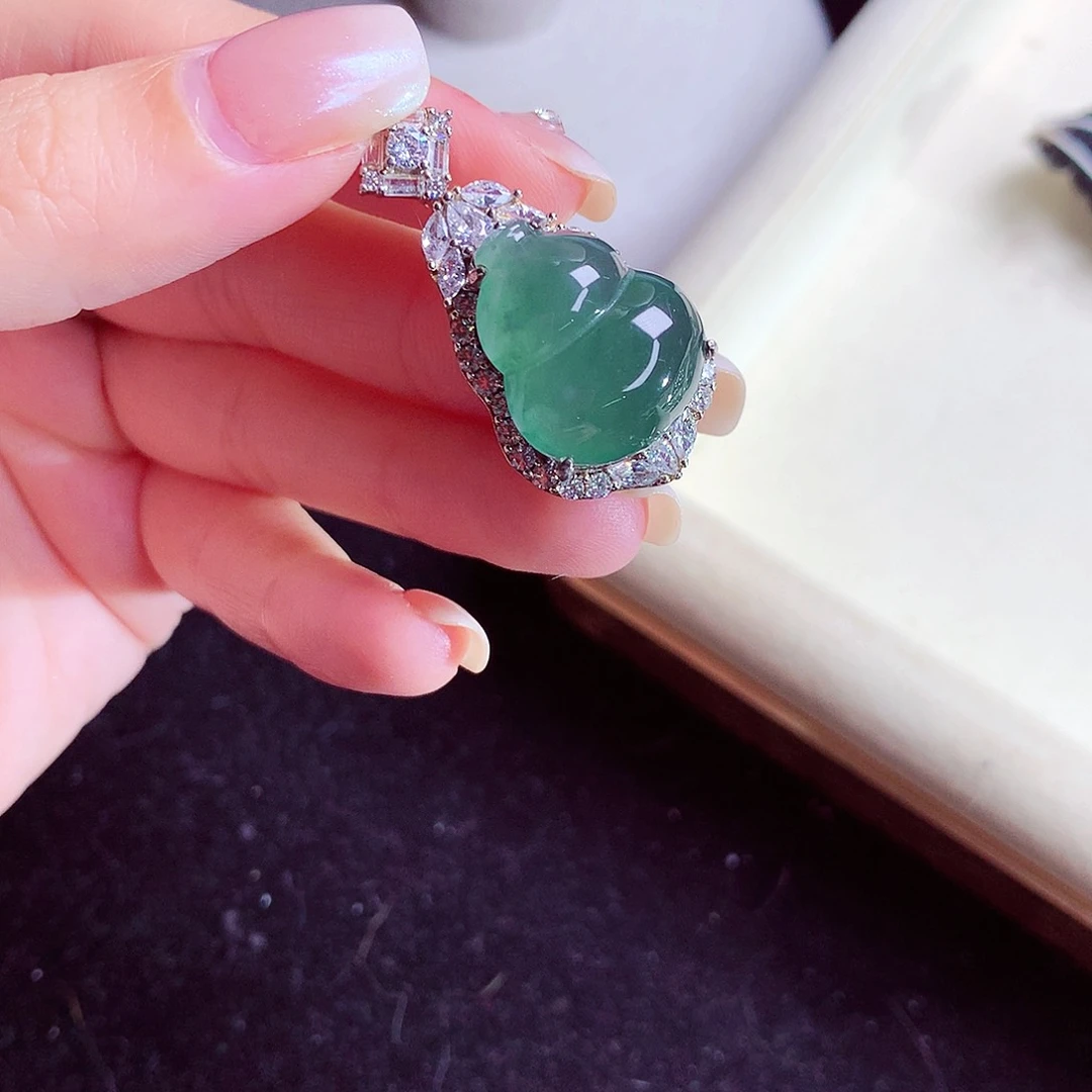 颈饰银S925镶嵌翡翠
