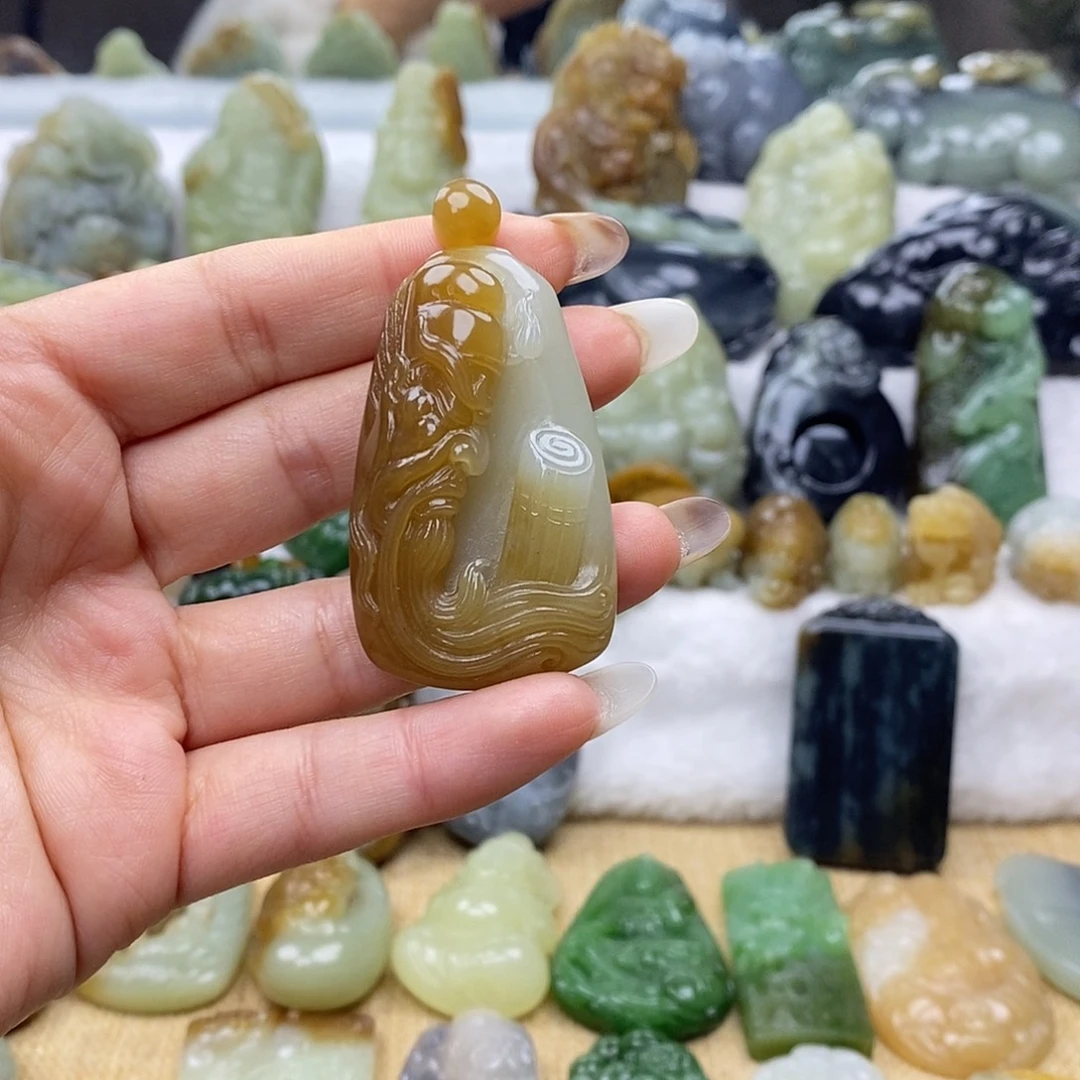 和田玉未镶嵌颈饰