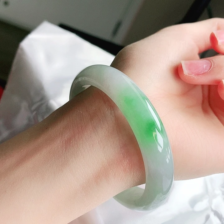 翡翠未镶嵌手镯缅甸天然a货翡翠手镯