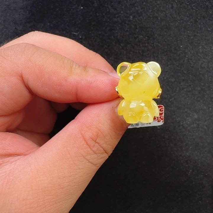 蜜蜡未镶嵌珠宝奇石