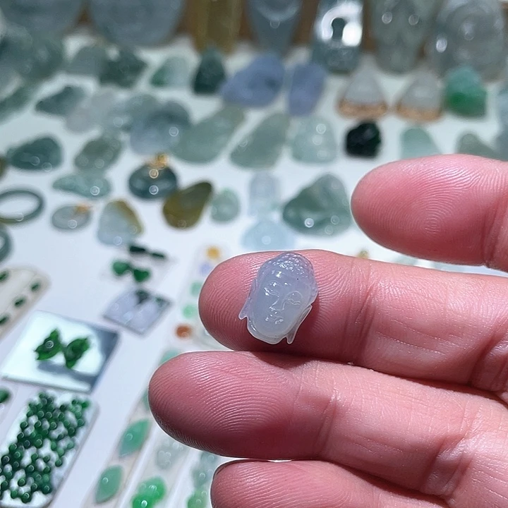 翡翠未镶嵌颈饰11