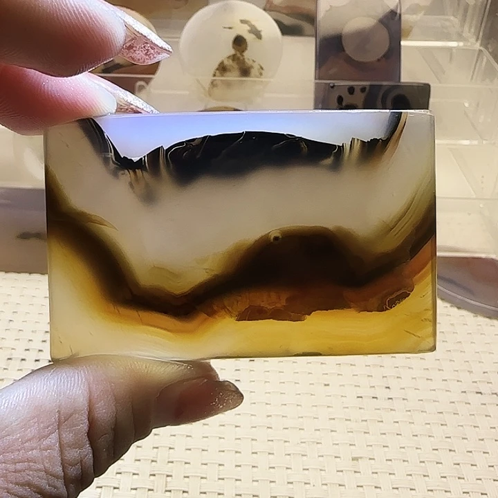 玛瑙/玉髓未镶嵌珠宝奇石