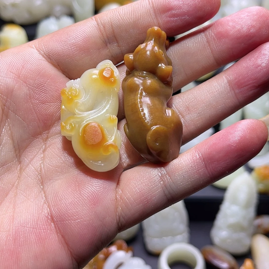 【***】和田玉未镶嵌挂件