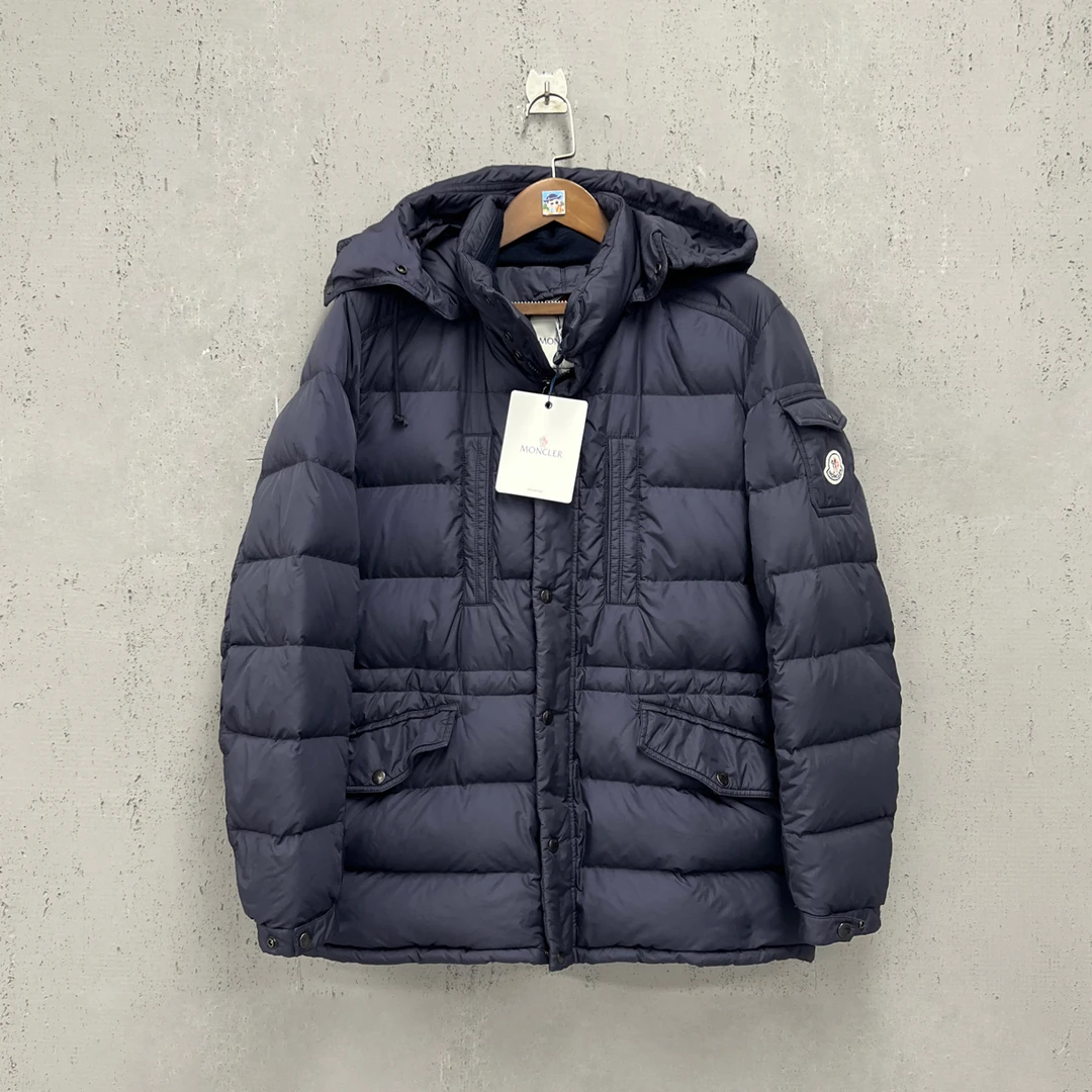 99新 MONCLER moncler蒙口藏青色手臂口袋小标刺绣羽绒服3码