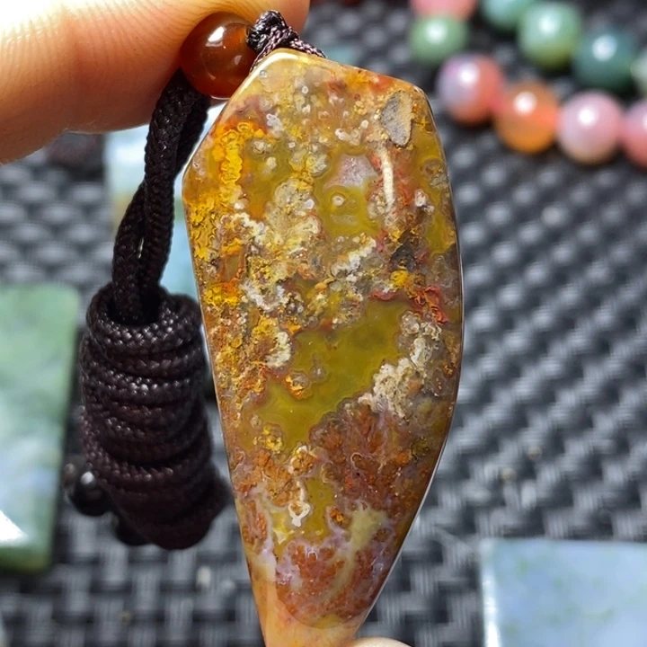 玛瑙/玉髓颈饰未镶嵌红****6