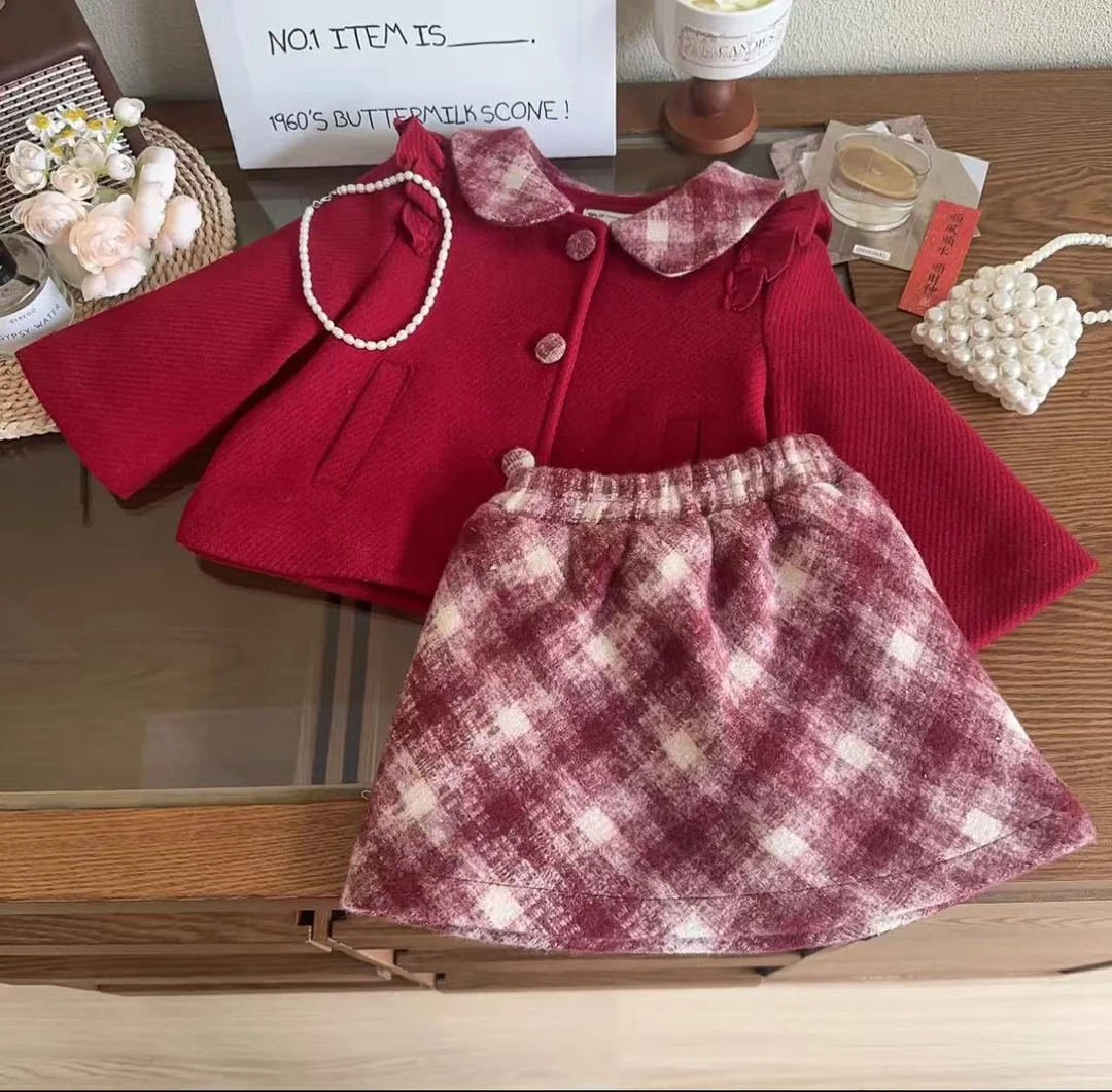 断码女童小香风套装冬季新款洋气时髦外套格子裙两件套