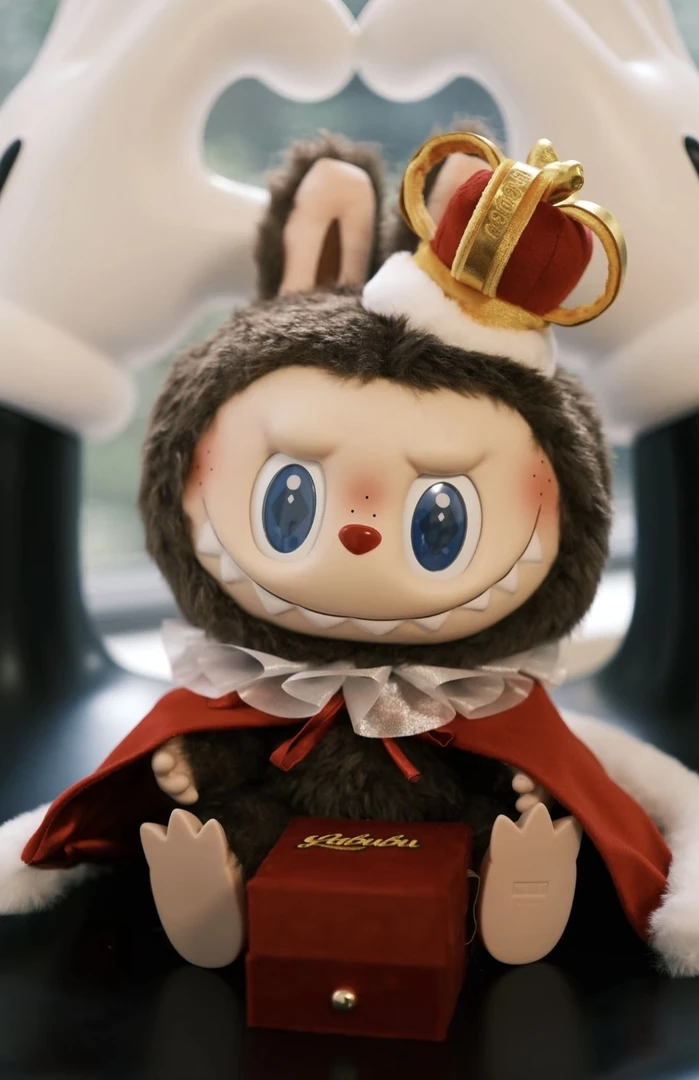 象棋大冒险国王毛绒公仔