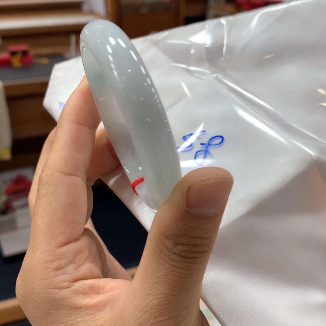 翡翠未镶嵌手镯买断