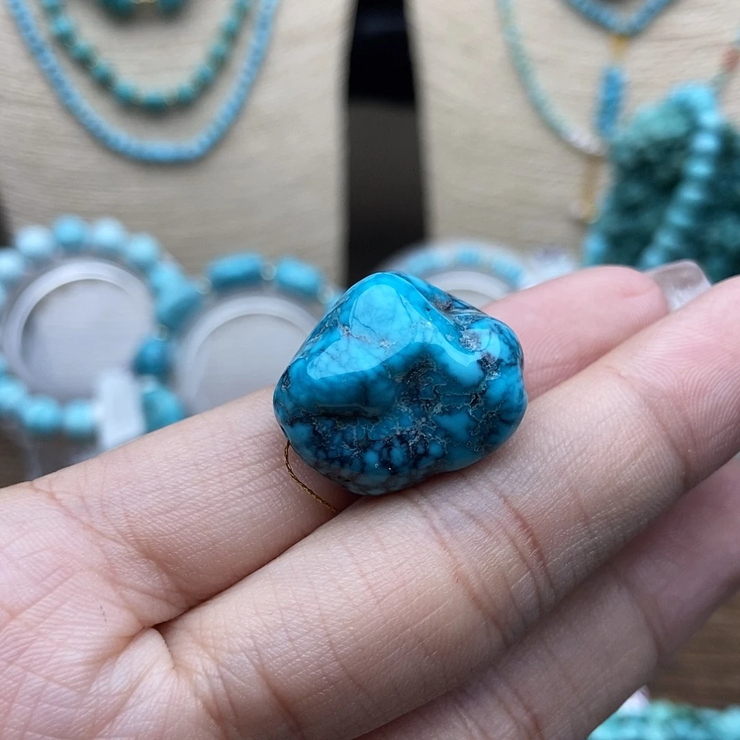 绿松石未镶嵌玉化蓝随行