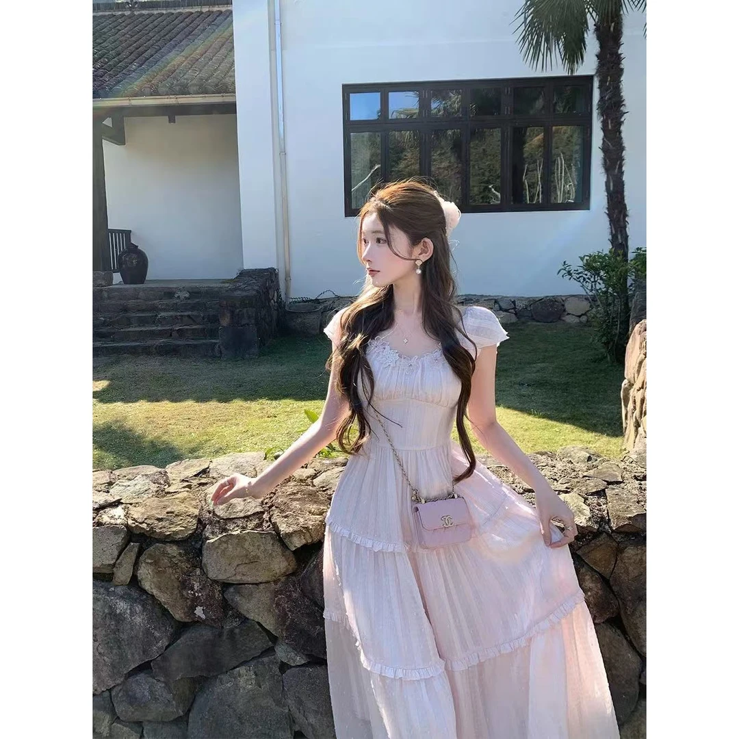 法式粉色小飞袖雪纺连衣裙女春夏新款女装重工设计感气质长裙子