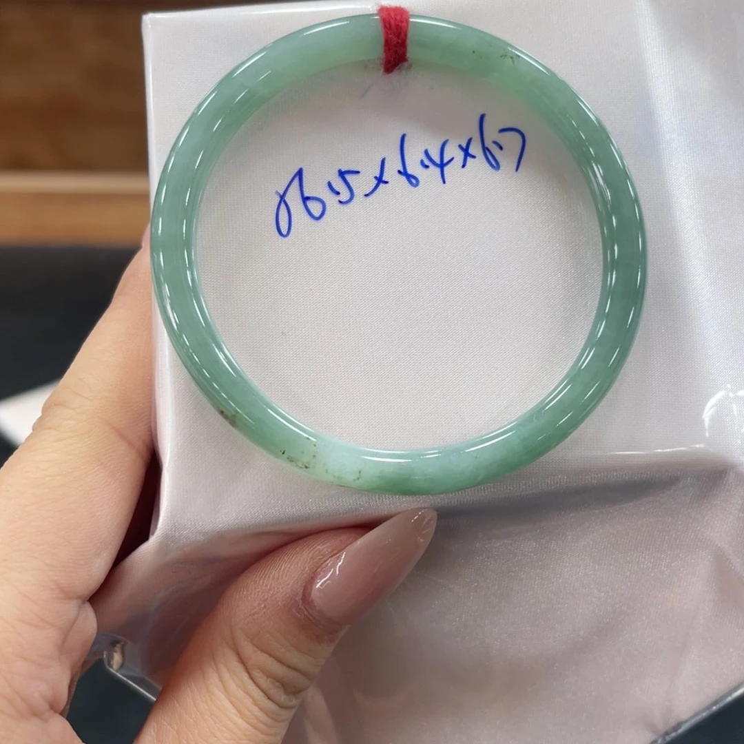 未镶嵌手镯翡翠翡翠