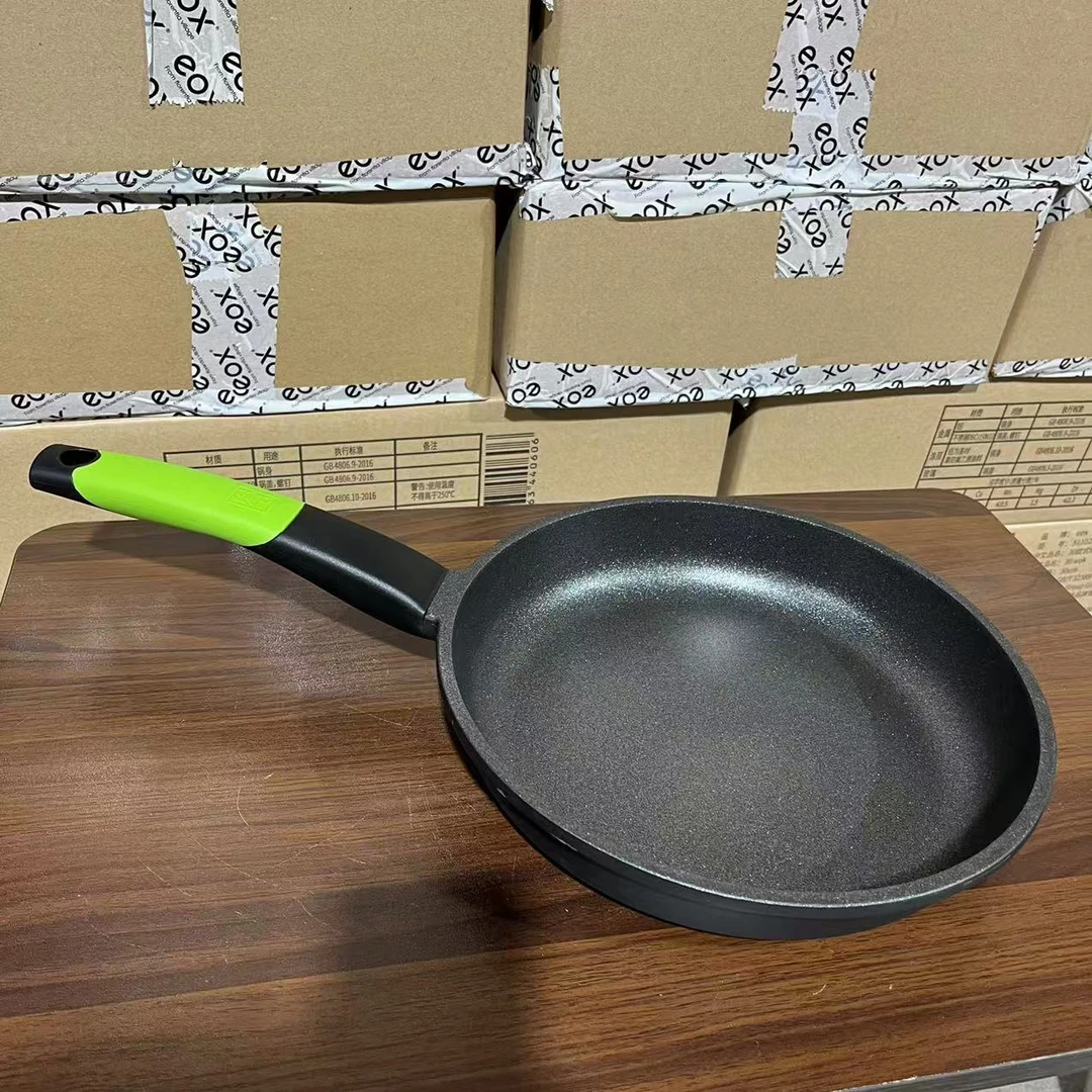 【大姐专属】西班牙B家24口径不粘煎锅6星全钢复底全灶具通用